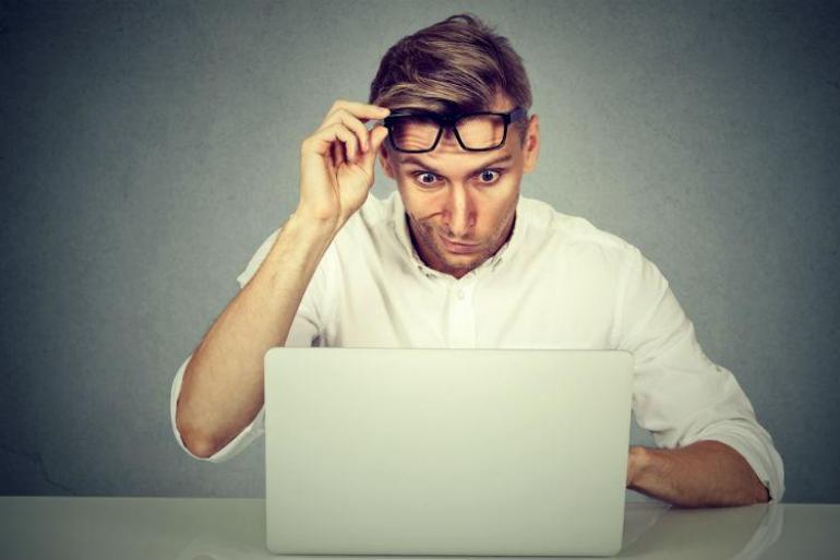 Escribe el asunto del correo con mayúscula inicial e indica que es tu hoja de vida y el cargo al que aspiras. Foto: 123rf.com  Escribe el asunto del correo con mayúscula inicial e indica que es tu hoja de vida y el cargo al que aspiras. Foto: 123rf.com